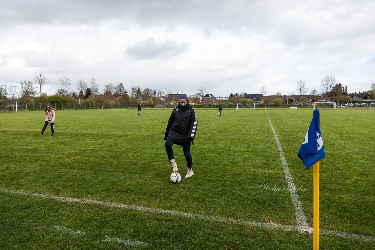 Bild 262 - Frauen TSV Wiemersdorf - SV Henstedt Ulzburg : Ergebnis: 0:4